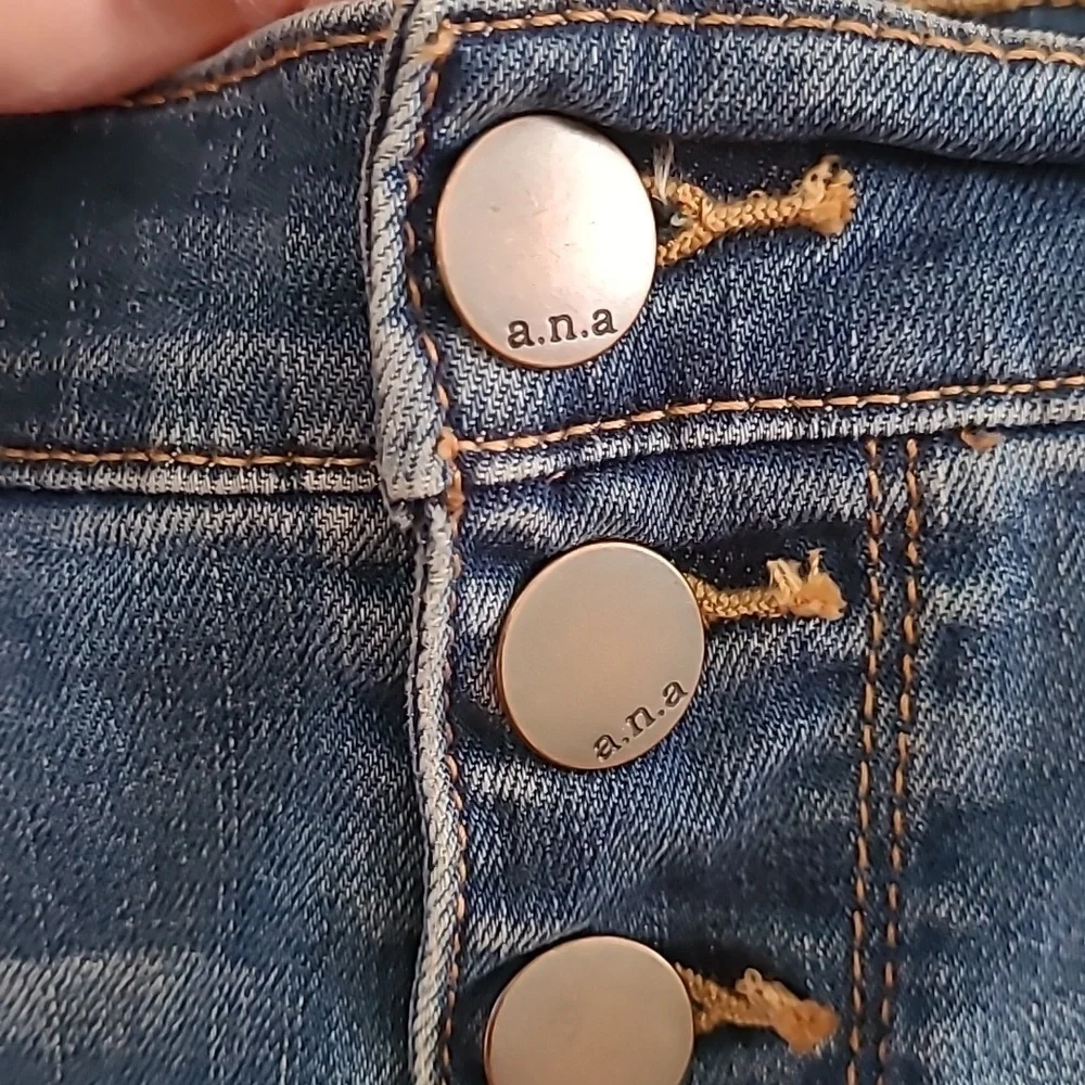 a.n.a High-Rise Denim Shorts with Button Front size 14